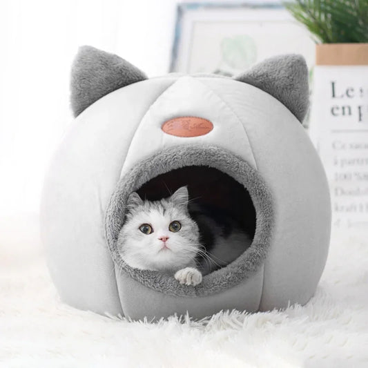 WinterDream Cozy Cave Pet Bed